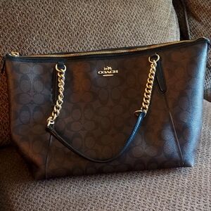 Coach Ava Train Chain Purse 👜